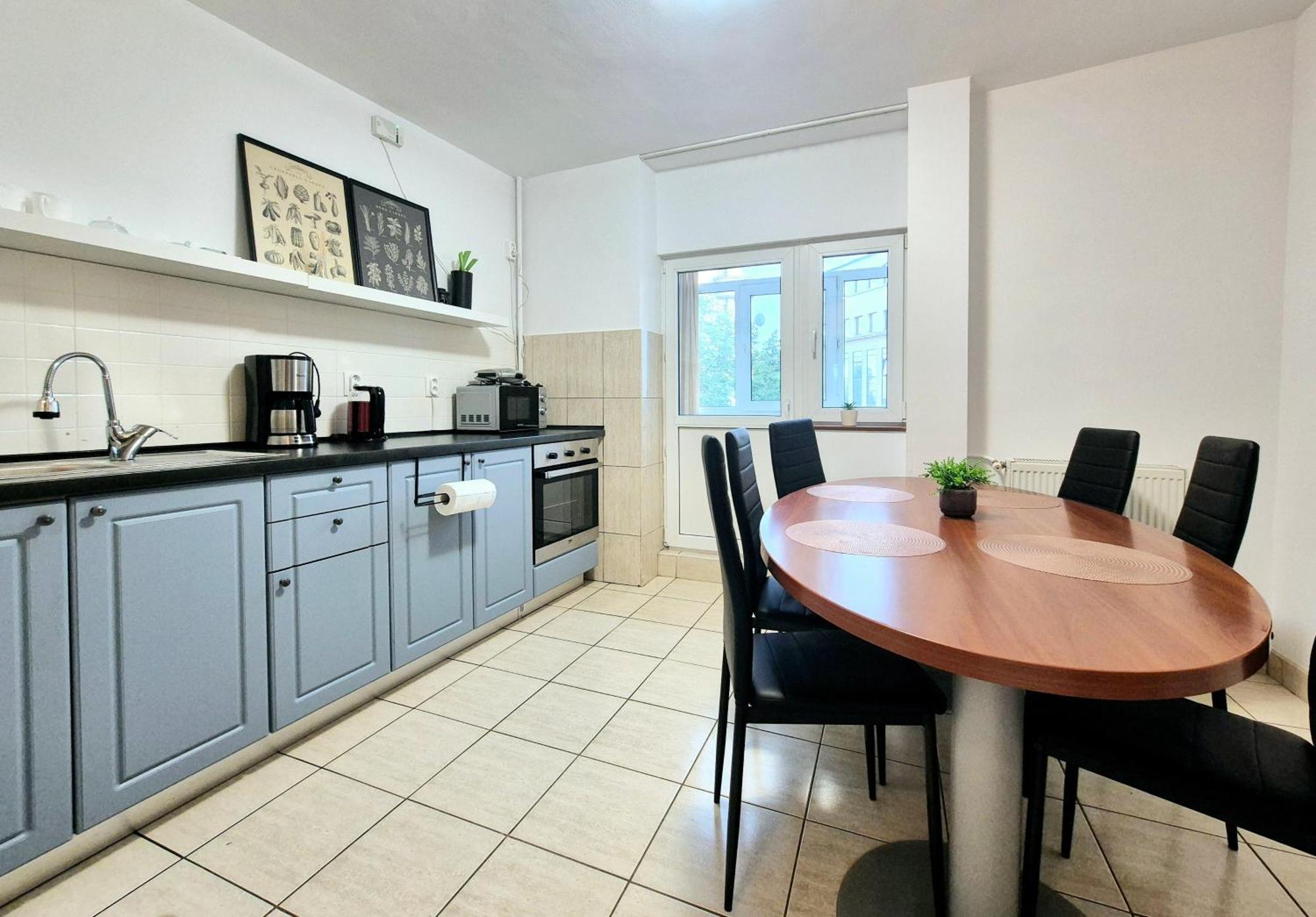 Tranquil Unirii Residence - Elegant & Spacious Living With Parking Steps From Parliament Бухарест Экстерьер фото